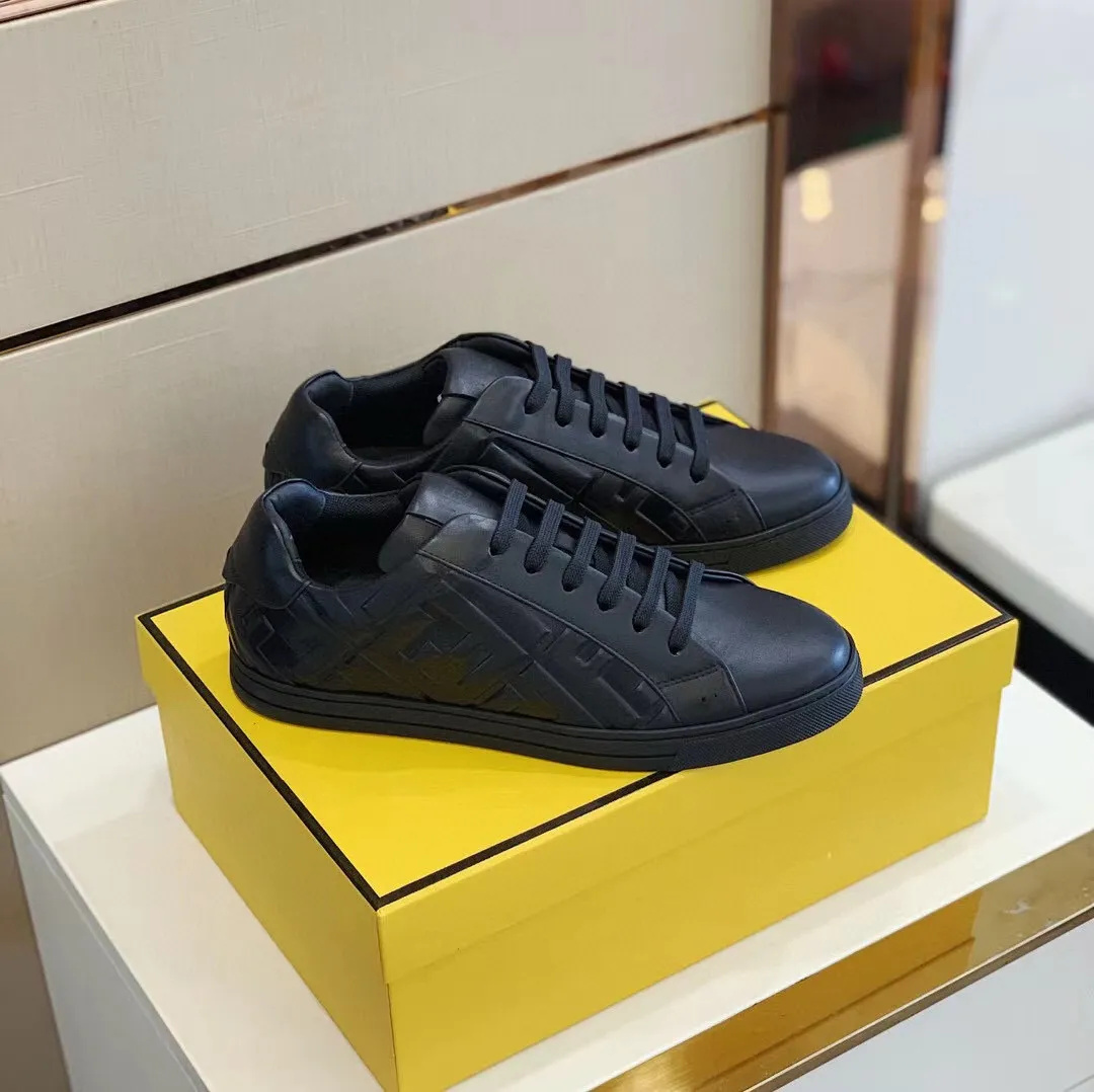 Factory Price: 400💰 Sun] FENDI Classic Comfort Men's, this sophisticated sneaker is handcrafted from soft calfskin. Mesh inner surface, ultra-light rubber material and rough outsole. This unique thin style is suitable for the casual and exquisite sensibility of this season. It is comfortable and natural on the feet. It is an everyday style for casual travel in autumn and winter! Code number: 38/44, customized 45
